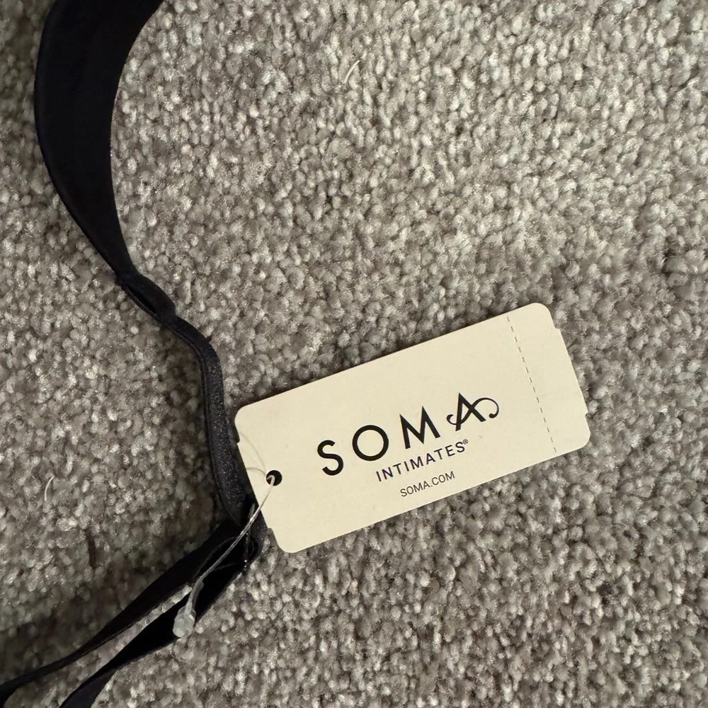 Soma Black Intimates Bra NWT 34DD Essentials Unlined Scoop Balconette - Picture 2 of 7